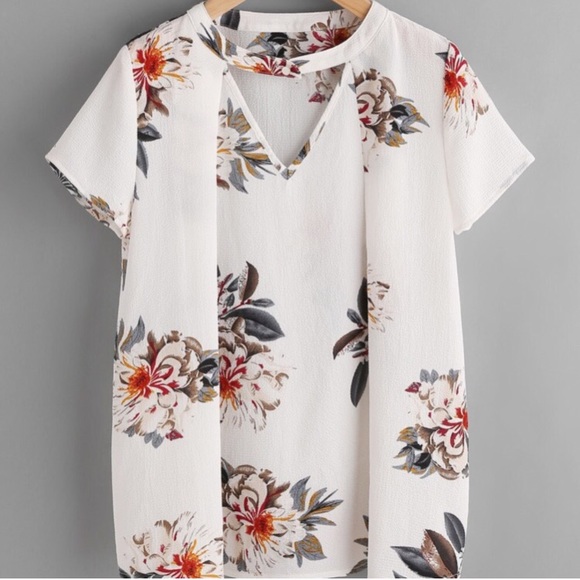 Tops - Floral choker neck blouse